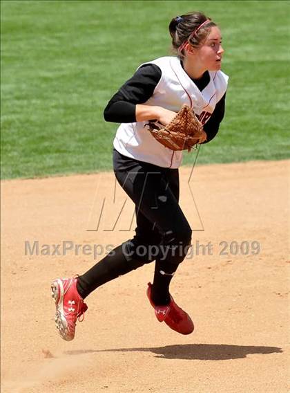 Thumbnail 3 in Tesoro vs. Glendora (CIF SS D3 Final) photogallery.