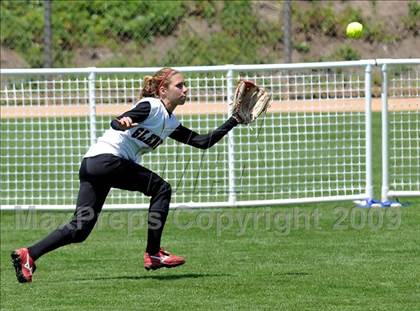 Thumbnail 1 in Tesoro vs. Glendora (CIF SS D3 Final) photogallery.