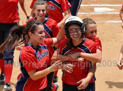 Thumbnail 2 in Tesoro vs. Glendora (CIF SS D3 Final) photogallery.