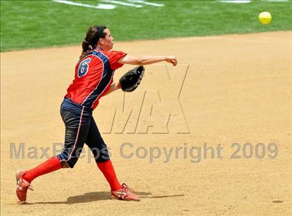 Thumbnail 3 in Tesoro vs. Glendora (CIF SS D3 Final) photogallery.