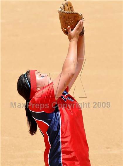 Thumbnail 1 in Tesoro vs. Glendora (CIF SS D3 Final) photogallery.