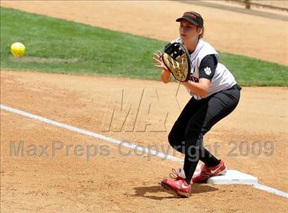 Thumbnail 1 in Tesoro vs. Glendora (CIF SS D3 Final) photogallery.