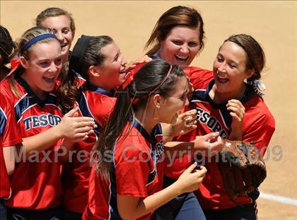 Thumbnail 3 in Tesoro vs. Glendora (CIF SS D3 Final) photogallery.