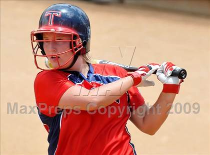 Thumbnail 3 in Tesoro vs. Glendora (CIF SS D3 Final) photogallery.
