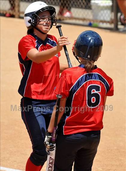 Thumbnail 1 in Tesoro vs. Glendora (CIF SS D3 Final) photogallery.
