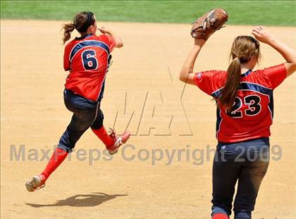 Thumbnail 1 in Tesoro vs. Glendora (CIF SS D3 Final) photogallery.