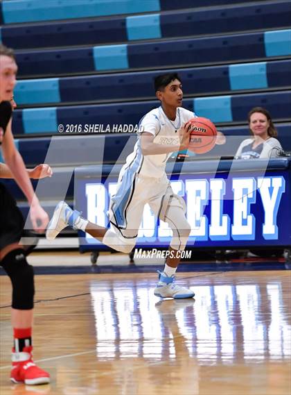 Thumbnail 3 in Carrollwood Day @ Berkeley Prep photogallery.