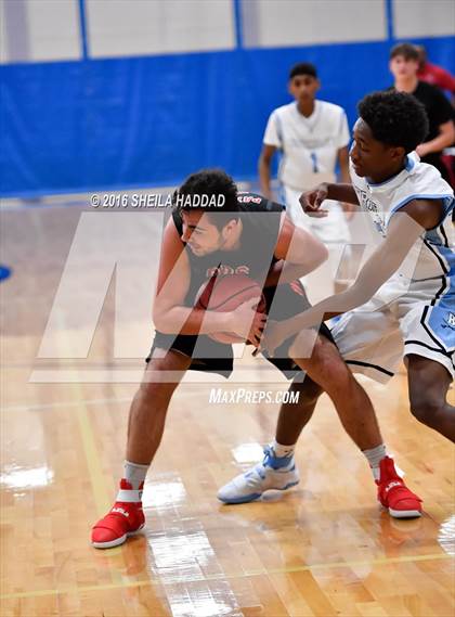 Thumbnail 2 in Carrollwood Day @ Berkeley Prep photogallery.