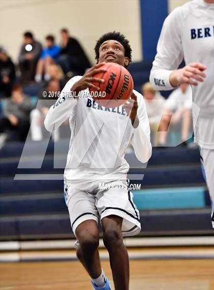 Thumbnail 2 in Carrollwood Day @ Berkeley Prep photogallery.