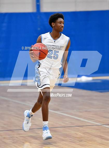 Thumbnail 3 in Carrollwood Day @ Berkeley Prep photogallery.