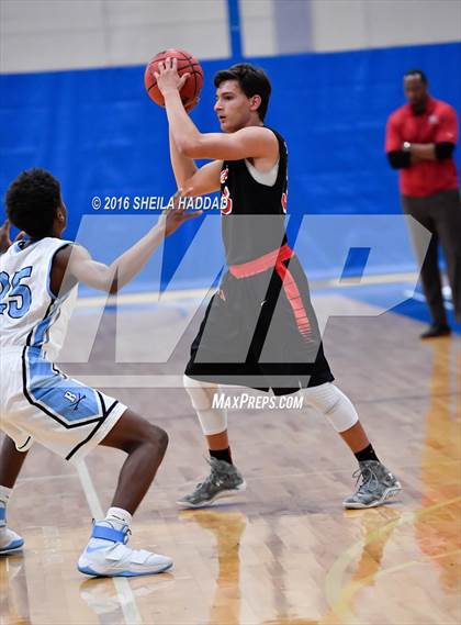 Thumbnail 3 in Carrollwood Day @ Berkeley Prep photogallery.