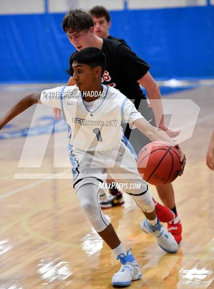 Thumbnail 3 in Carrollwood Day @ Berkeley Prep photogallery.