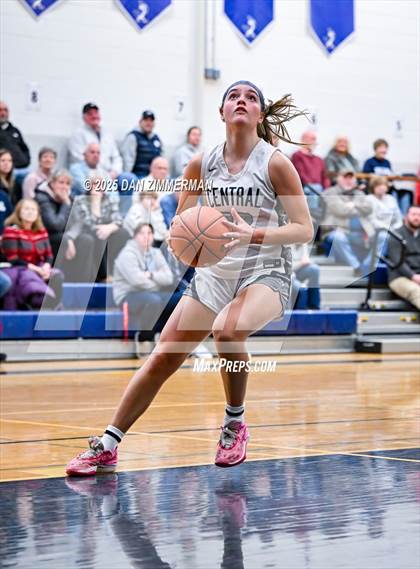 Thumbnail 1 in Danville vs. Central Columbia (PIAA District 4 Class 4A Quarterfinal) photogallery.