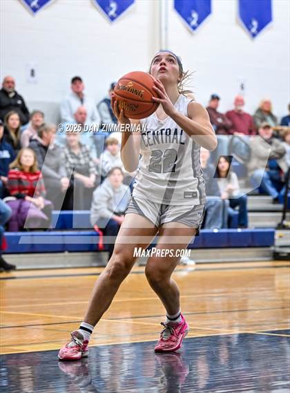 Thumbnail 3 in Danville vs. Central Columbia (PIAA District 4 Class 4A Quarterfinal) photogallery.