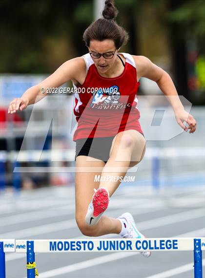Thumbnail 3 in Carl L Chandler V Invitational photogallery.