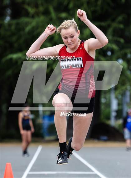 Thumbnail 1 in Carl L Chandler V Invitational photogallery.