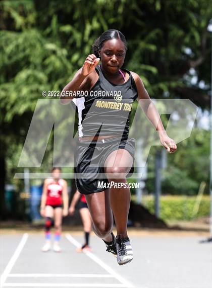 Thumbnail 3 in Carl L Chandler V Invitational photogallery.