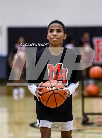 Thumbnail 1 in Licking Heights @ Marion Harding photogallery.