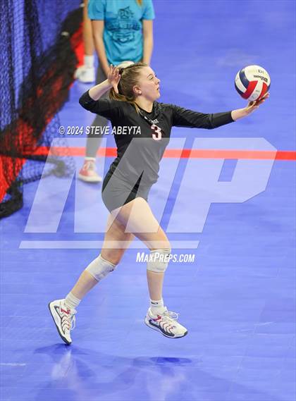 Thumbnail 2 in Palisade vs. Montrose (CHSAA 4A First Round Elimination Bracket) photogallery.