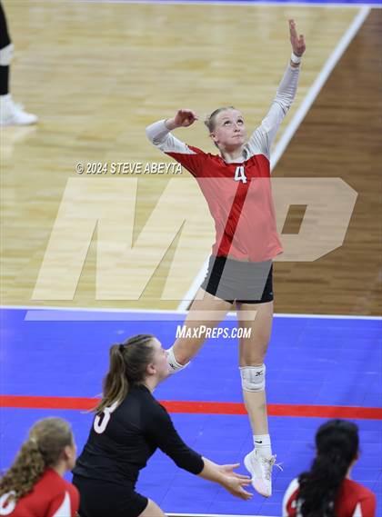 Thumbnail 1 in Palisade vs. Montrose (CHSAA 4A First Round Elimination Bracket) photogallery.
