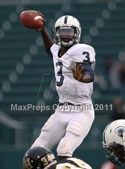 Thumbnail 3 in Gates Chili vs. Rush-Henrietta (Section 5 Class AA Semifinal) photogallery.