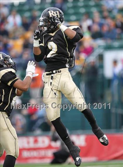 Thumbnail 3 in Gates Chili vs. Rush-Henrietta (Section 5 Class AA Semifinal) photogallery.