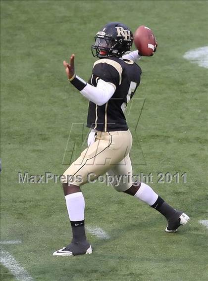 Thumbnail 2 in Gates Chili vs. Rush-Henrietta (Section 5 Class AA Semifinal) photogallery.