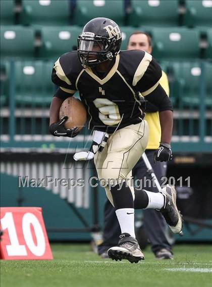Thumbnail 3 in Gates Chili vs. Rush-Henrietta (Section 5 Class AA Semifinal) photogallery.