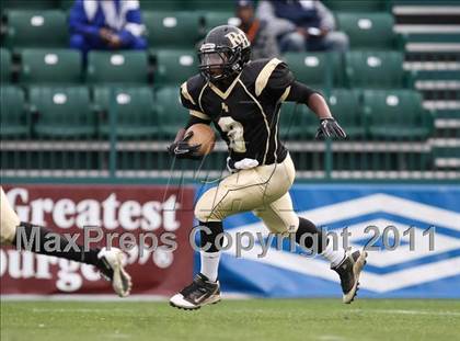 Thumbnail 1 in Gates Chili vs. Rush-Henrietta (Section 5 Class AA Semifinal) photogallery.