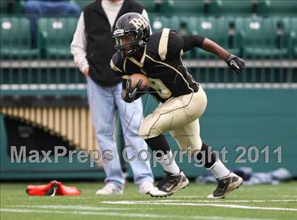 Thumbnail 2 in Gates Chili vs. Rush-Henrietta (Section 5 Class AA Semifinal) photogallery.