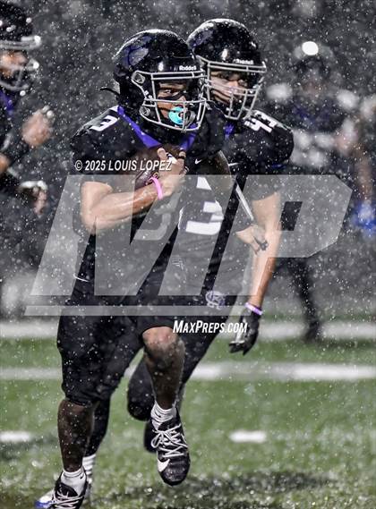 Thumbnail 2 in Murrieta Valley @ Rancho Cucamonga (CIF SS Division 2 Quarterfinal) photogallery.