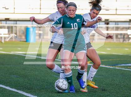 Thumbnail 3 in Bear Creek vs. Discovery Canyon photogallery.