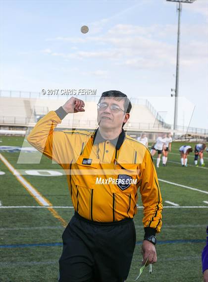 Thumbnail 3 in Bear Creek vs. Discovery Canyon photogallery.
