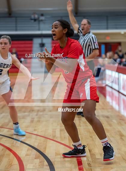 Thumbnail 3 in Juanita vs. Rogers (South Sound Classic) photogallery.