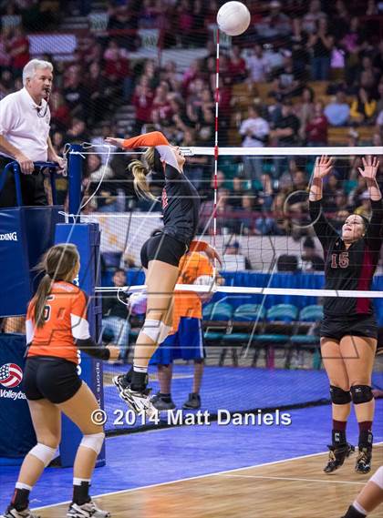 Thumbnail 3 in Lewis-Palmer vs. Ponderosa (CHSAA 4A Final) photogallery.