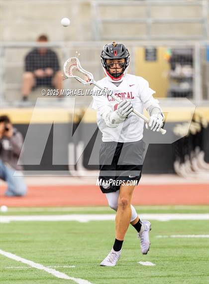 Thumbnail 2 in Mater Dei Catholic vs. Classical Academy (CIF SDS Division III Final) photogallery.