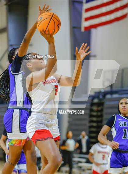 Thumbnail 2 in Munroe vs. Grind Prep (She Got Game Classic) photogallery.