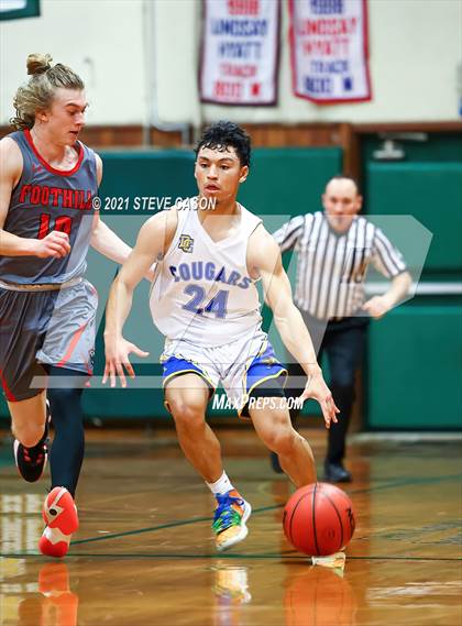 Thumbnail 3 in Foothill vs Del Campo (Kendall Arnett Tournament) photogallery.
