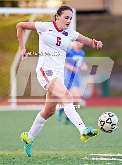 Thumbnail 1 in St. Ignatius vs Presentation (CIF CCS D2 Semifinal) photogallery.