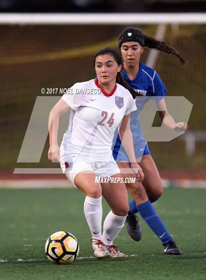 Thumbnail 1 in St. Ignatius vs Presentation (CIF CCS D2 Semifinal) photogallery.