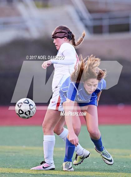 Thumbnail 3 in St. Ignatius vs Presentation (CIF CCS D2 Semifinal) photogallery.