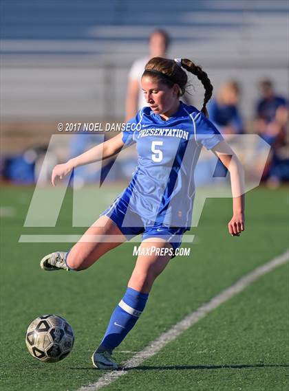 Thumbnail 2 in St. Ignatius vs Presentation (CIF CCS D2 Semifinal) photogallery.