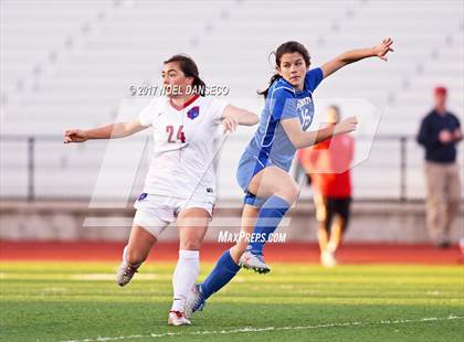 Thumbnail 3 in St. Ignatius vs Presentation (CIF CCS D2 Semifinal) photogallery.