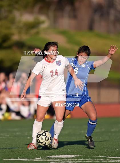 Thumbnail 2 in St. Ignatius vs Presentation (CIF CCS D2 Semifinal) photogallery.
