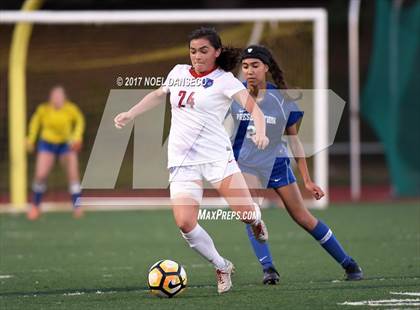 Thumbnail 1 in St. Ignatius vs Presentation (CIF CCS D2 Semifinal) photogallery.