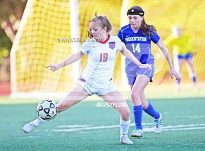 Thumbnail 2 in St. Ignatius vs Presentation (CIF CCS D2 Semifinal) photogallery.