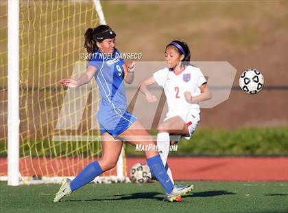 Thumbnail 2 in St. Ignatius vs Presentation (CIF CCS D2 Semifinal) photogallery.