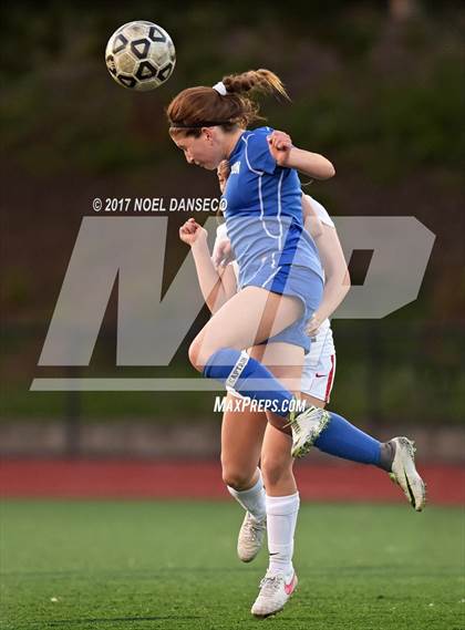 Thumbnail 1 in St. Ignatius vs Presentation (CIF CCS D2 Semifinal) photogallery.