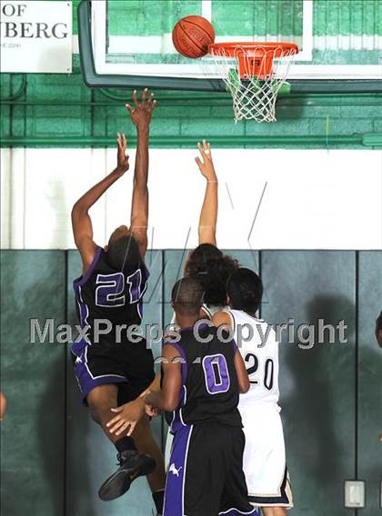 Thumbnail 1 in Eastside vs West Ranch (Canyon Classic) photogallery.