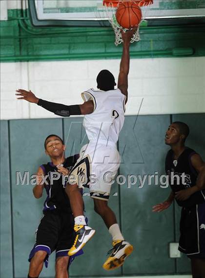 Thumbnail 2 in Eastside vs West Ranch (Canyon Classic) photogallery.